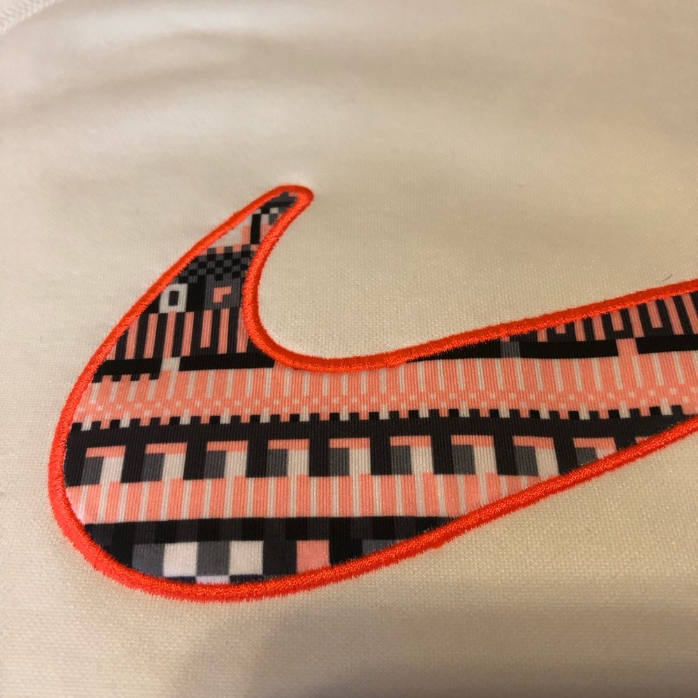 Nike thermafit hoodie NEW - Picture 2 of 5